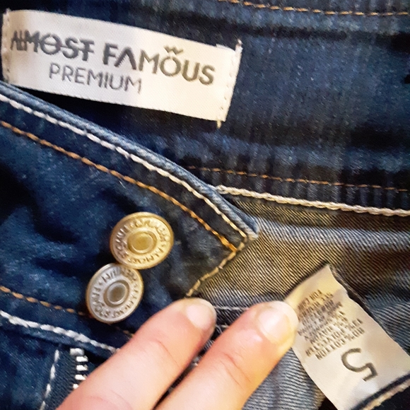 Almost Famous Shorts - Picture 3 of 3